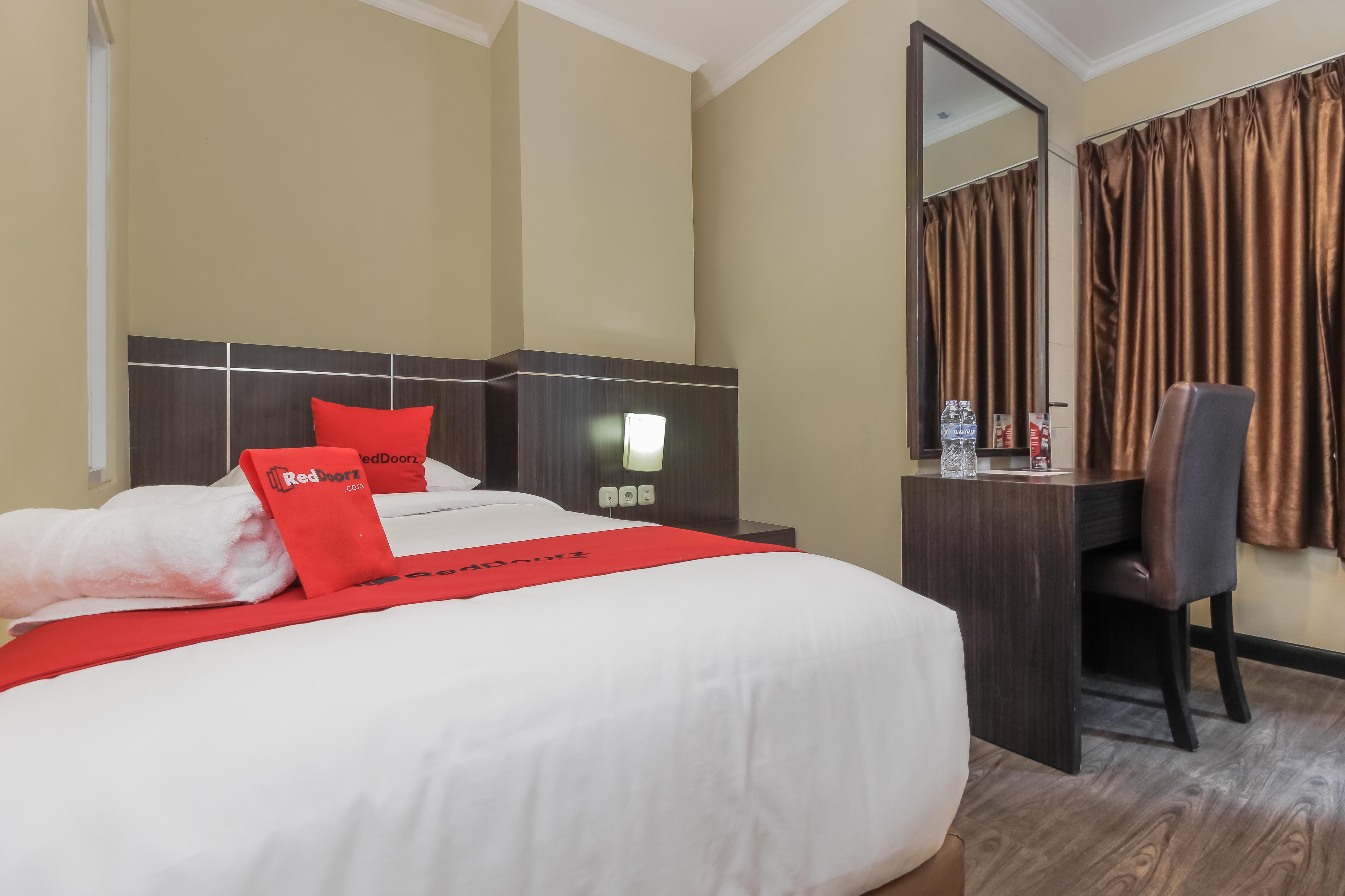 Reddoorz Plus @ Thamrin Jakarta Extérieur photo