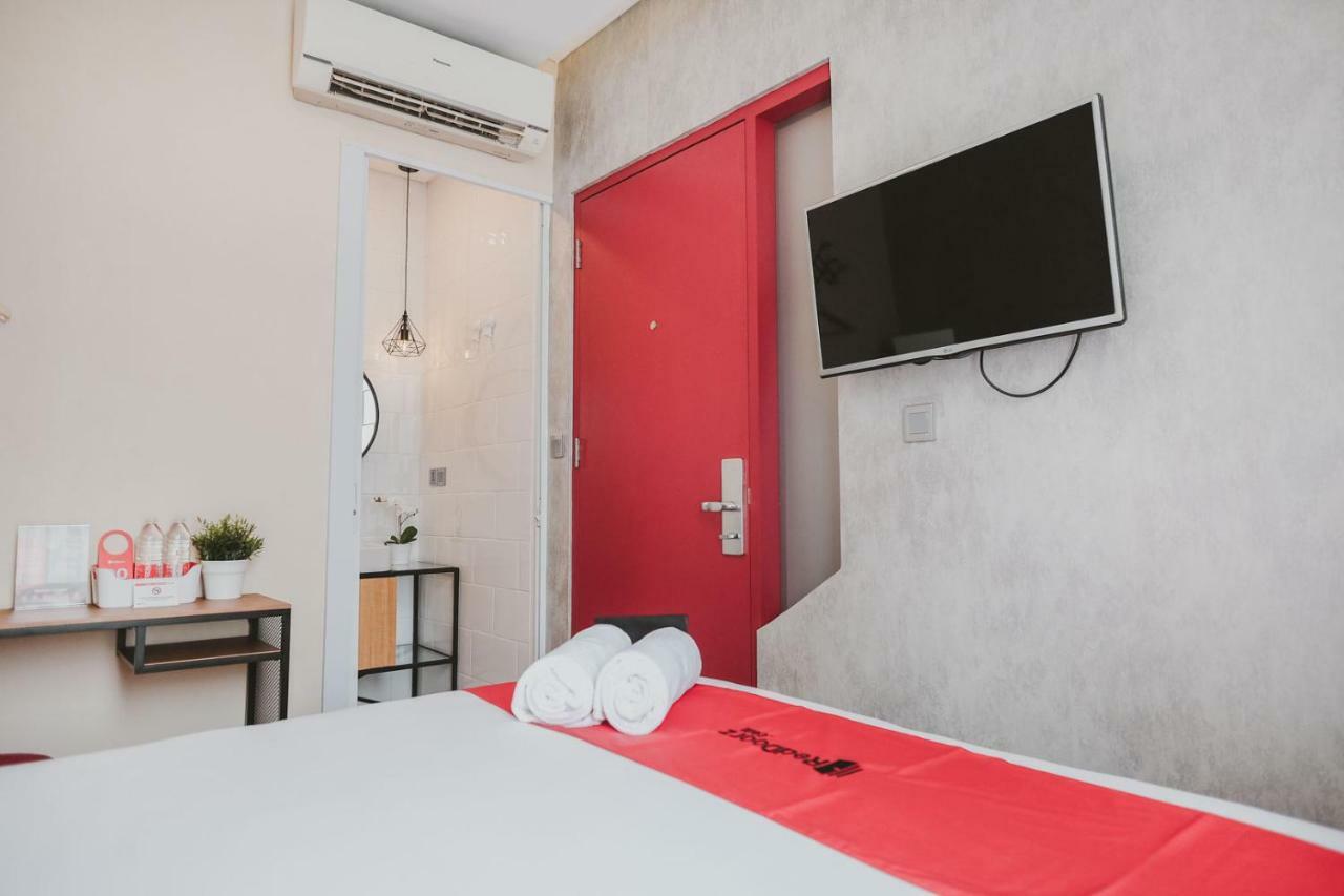 Reddoorz Plus @ Thamrin Jakarta Extérieur photo
